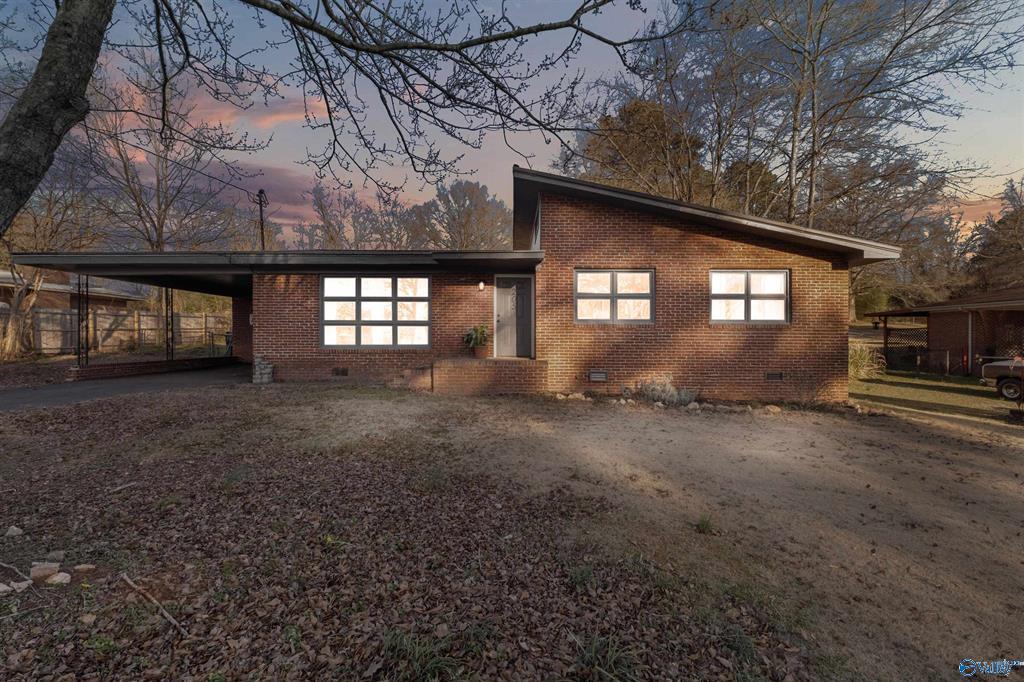 Sold property at 205 Maumee Boulevard in Weaver, Alabama